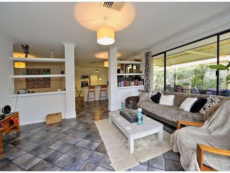 14 Eastlake Green, Meadow Springs WA 6210