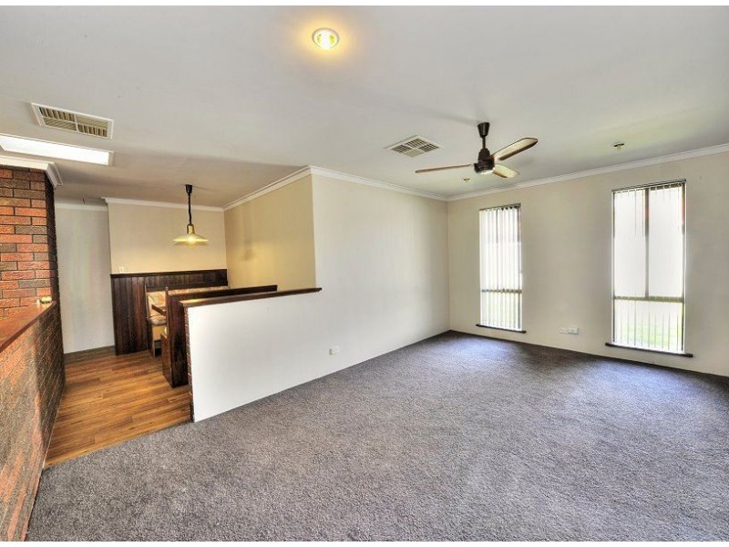 8 Irrawaddy Drive, Greenfields WA 6210