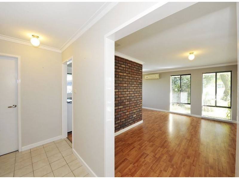 4 Heron Street, Dudley Park WA 6210