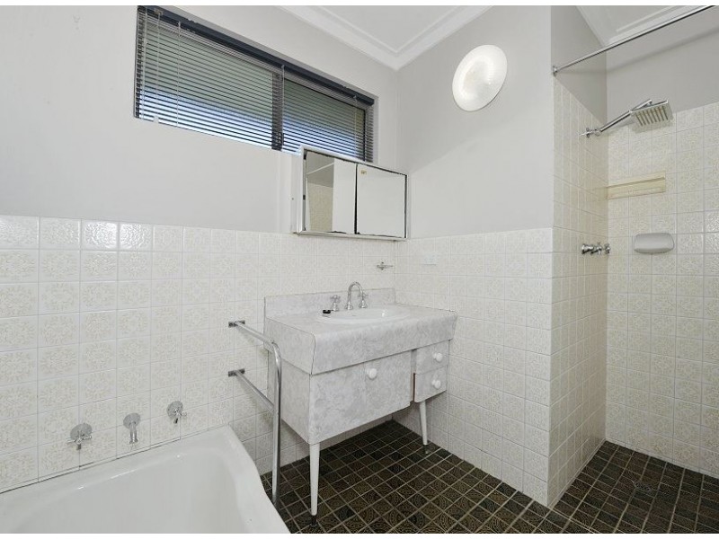 4 Heron Street, Dudley Park WA 6210