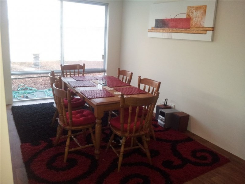 56 Highcliffe Circle, Lakelands WA 6180