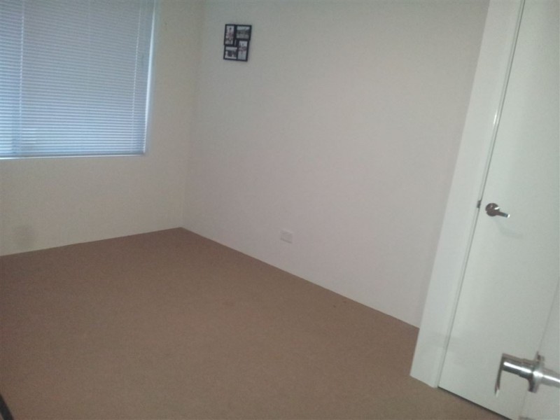 56 Highcliffe Circle, Lakelands WA 6180