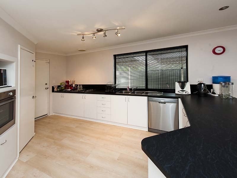 13 Birch Street, Waroona WA 6215