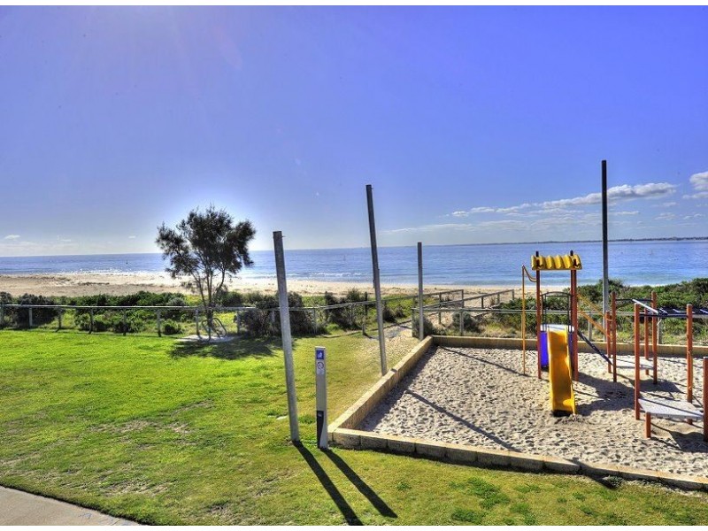 25 Shayne Street, Halls Head WA 6210