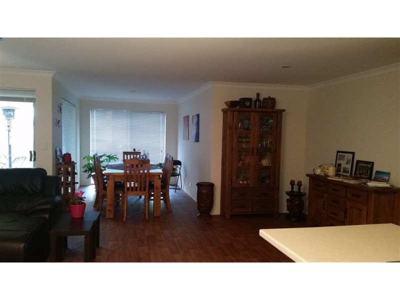 56 Highcliffe Circle, Lakelands WA 6180