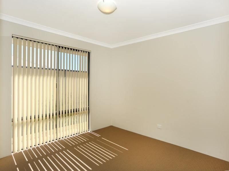 7 Philmont Way, Meadow Springs WA 6210