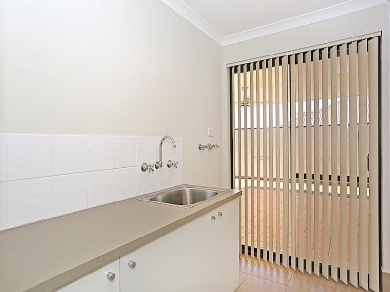 7 Philmont Way, Meadow Springs WA 6210