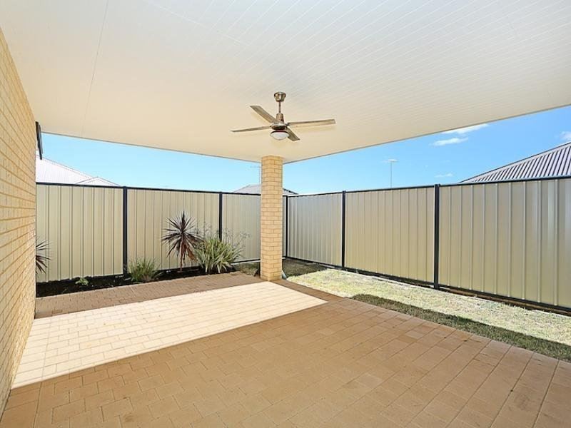 7 Philmont Way, Meadow Springs WA 6210