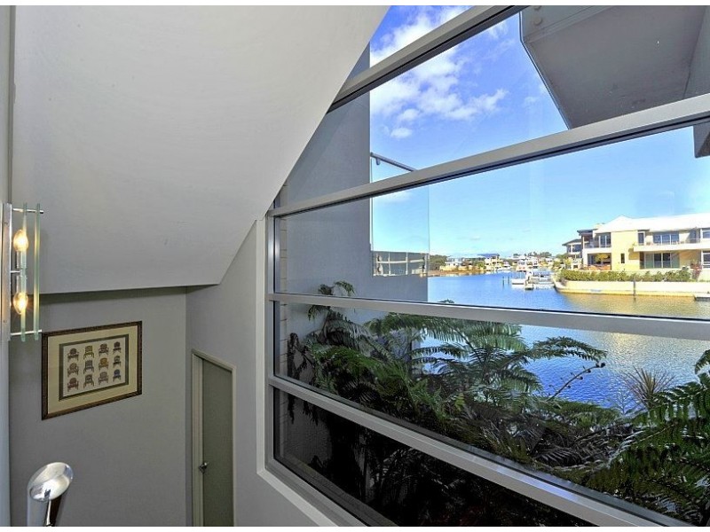 11 Nyari Court, Halls Head WA 6210