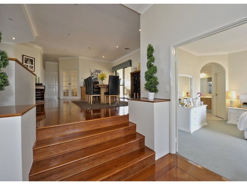 6 Pinnace Court, Halls Head WA 6210