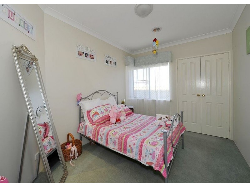 6 Pinnace Court, Halls Head WA 6210