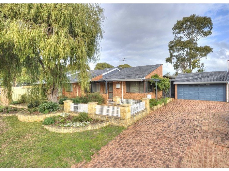 21 Fairfield Way, Halls Head WA 6210