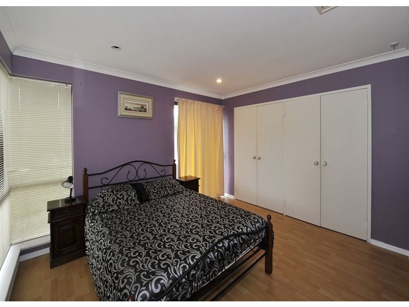 21 Fairfield Way, Halls Head WA 6210