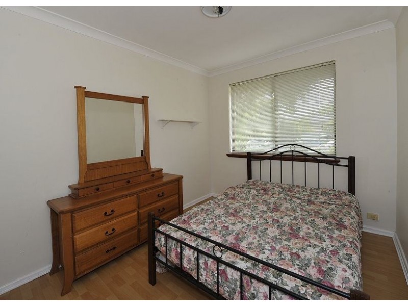 21 Fairfield Way, Halls Head WA 6210