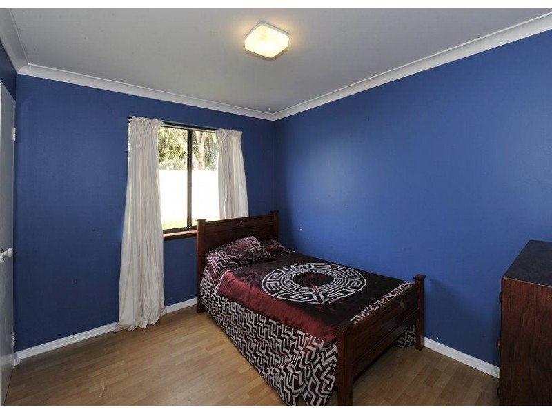 21 Fairfield Way, Halls Head WA 6210