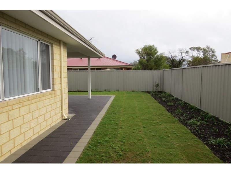 18 Vaucluse Way, Coodanup WA 6210