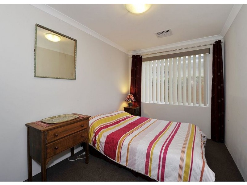 17 Buttercup Parkway, Halls Head WA 6210