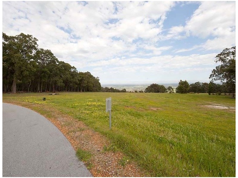 108 Leavy Road, Waroona WA 6215