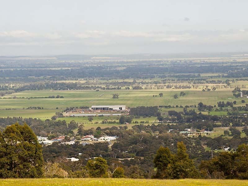 108 Leavy Road, Waroona WA 6215