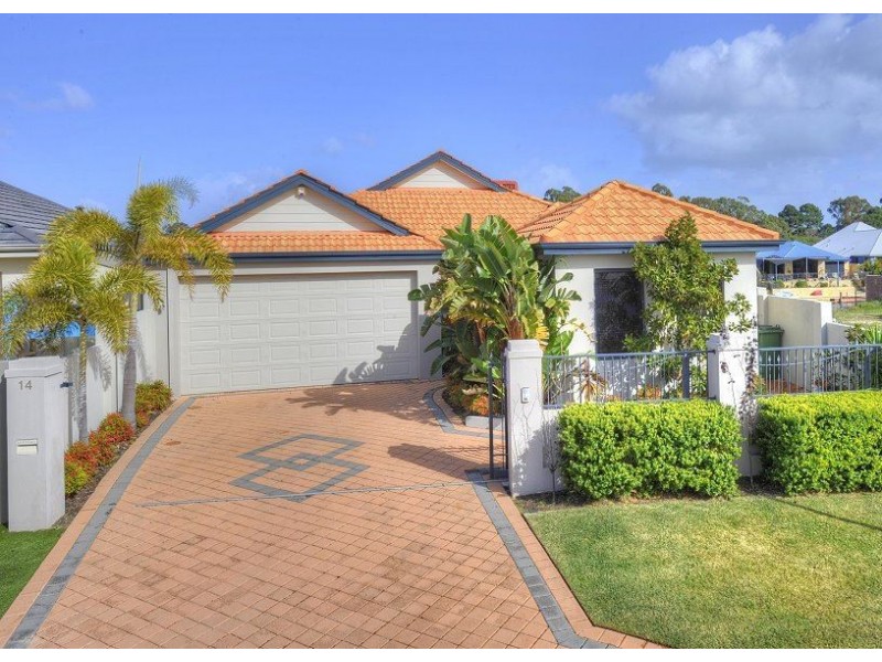 14 Ragamuffin Point, Halls Head WA 6210