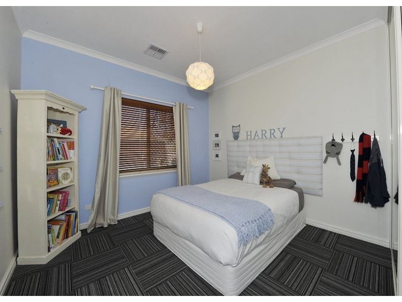 4 Cobblestones Circuit, Secret Harbour WA 6173