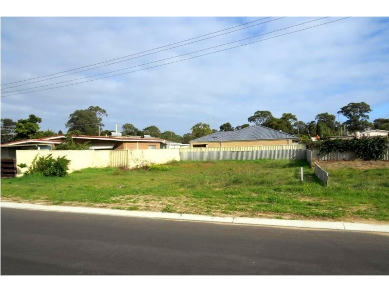 2/2 Wattle Avenue, Mandurah WA 6210