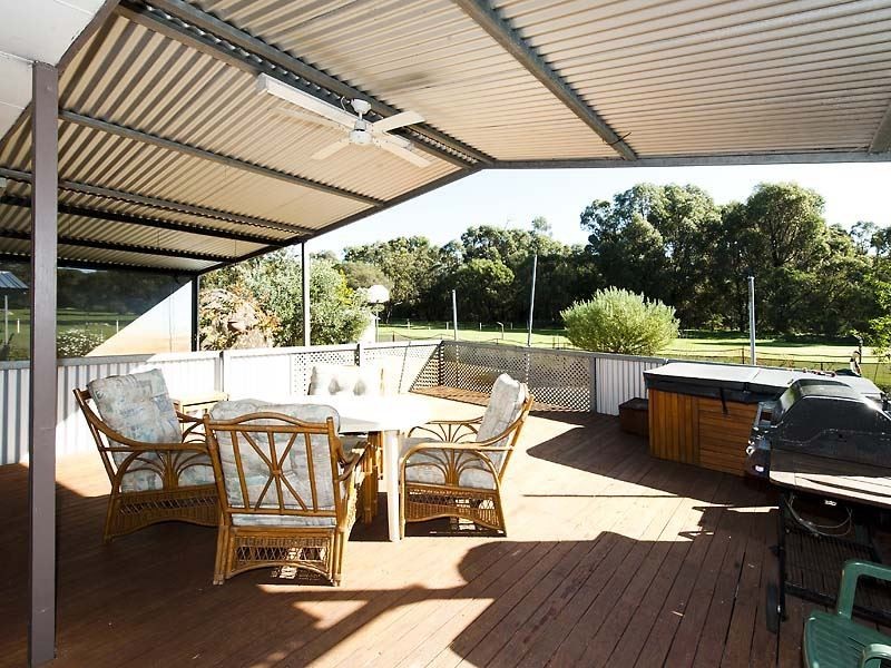 4 Haub Road, Lake Clifton WA 6215