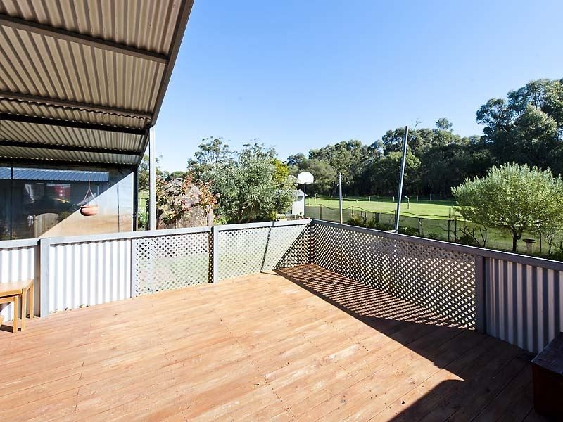 4 Haub Road, Lake Clifton WA 6215