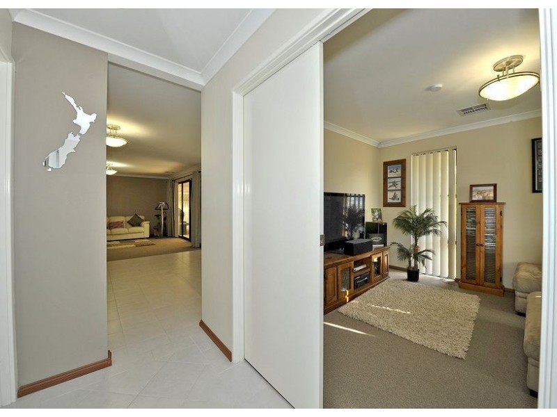 37 Kimberley Drive, Secret Harbour WA 6173