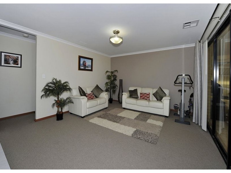 37 Kimberley Drive, Secret Harbour WA 6173