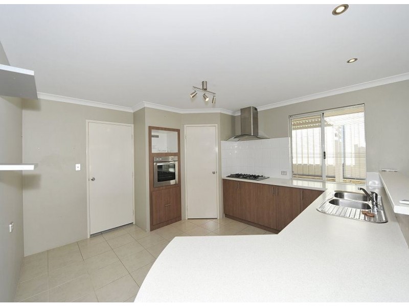 326 Pebble Beach Boulevard, Meadow Springs WA 6210