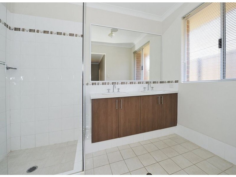 326 Pebble Beach Boulevard, Meadow Springs WA 6210