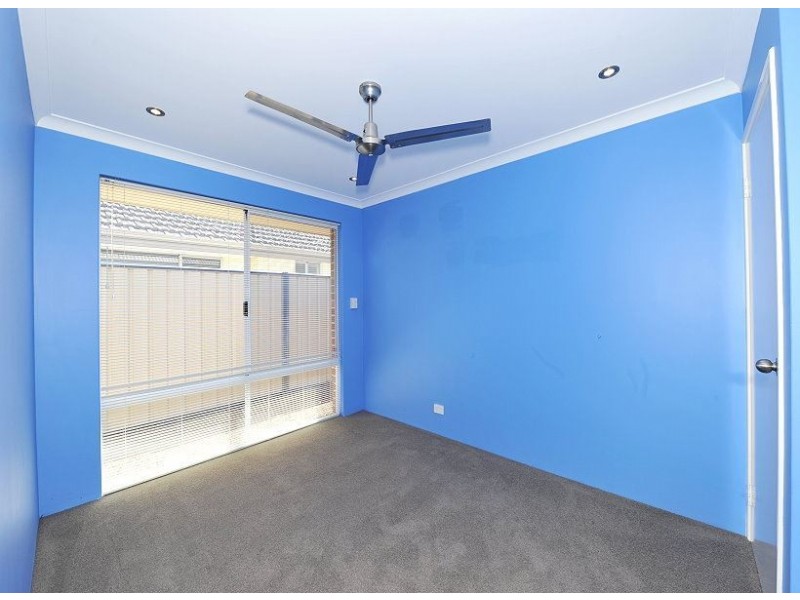 326 Pebble Beach Boulevard, Meadow Springs WA 6210