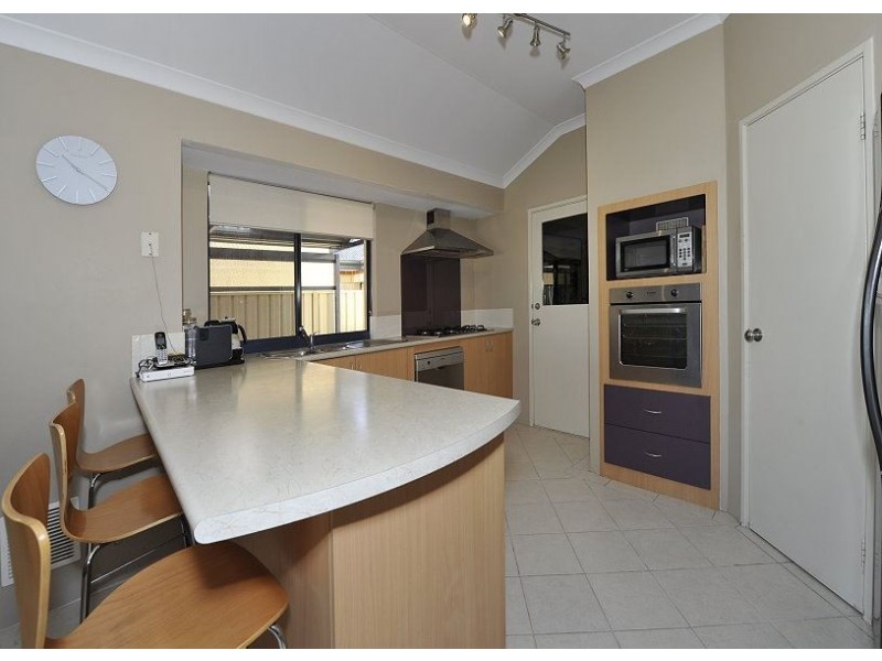 34 Petit Loop, Dudley Park WA 6210