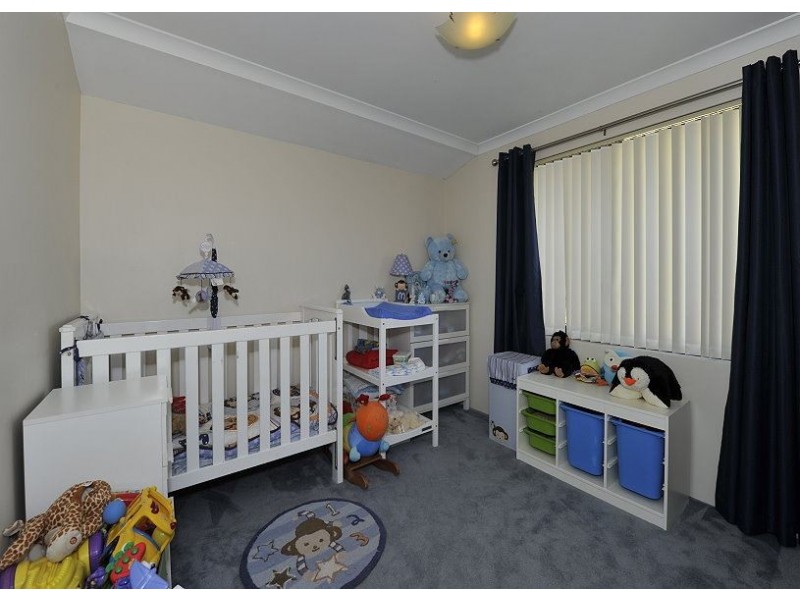 34 Petit Loop, Dudley Park WA 6210