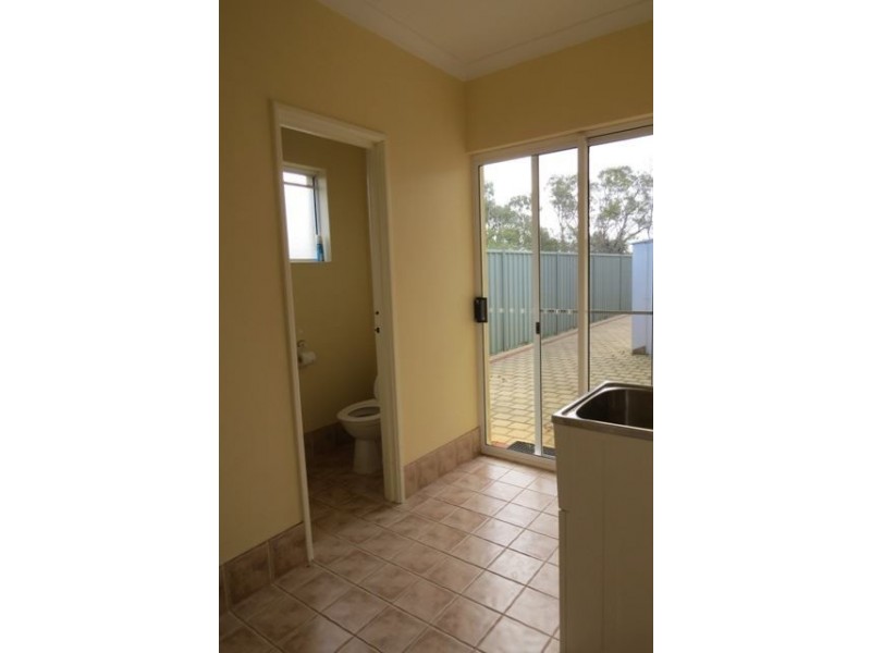 16 Kruger Loop, South Yunderup WA 6208