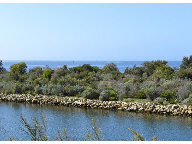 62 Cormorant Key, Wannanup WA 6210