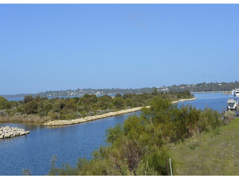 62 Cormorant Key, Wannanup WA 6210