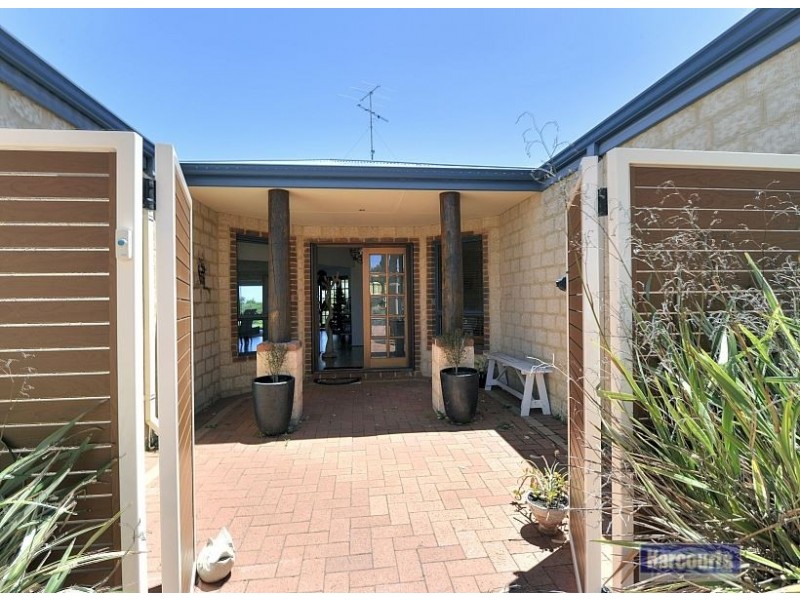 40 Madora Beach Road, Madora Bay WA 6210