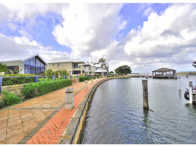 26 Harbour Retreat, Erskine WA 6210