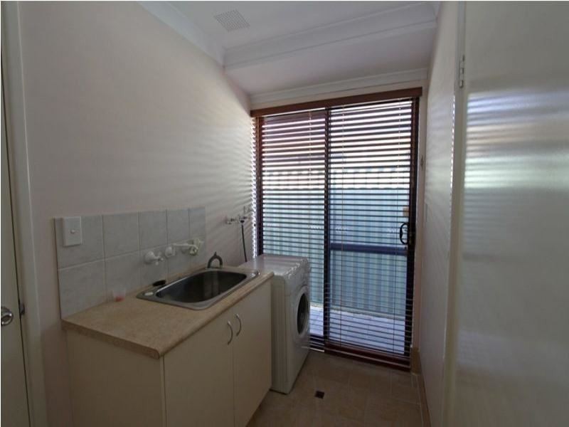 6 Moondyne Ramble, Ravenswood WA 6208