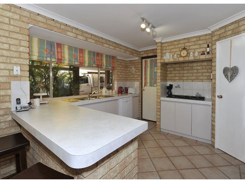 15 Grayswood Retreat, Erskine WA 6210