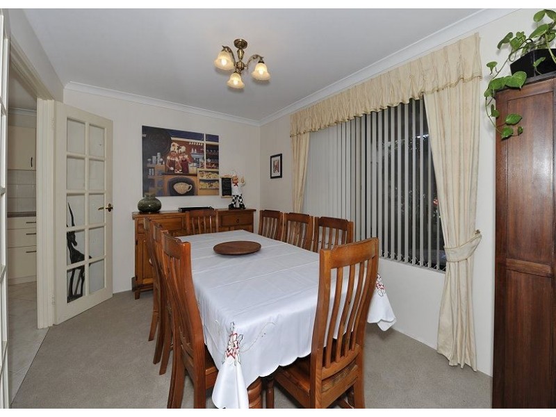 3 Rialto Place, Halls Head WA 6210