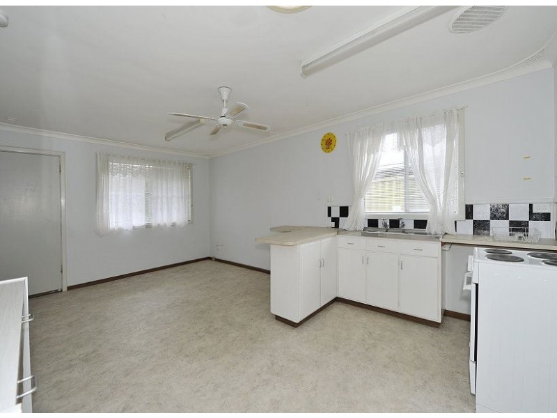 5 Nestor Way, Silver Sands WA 6210