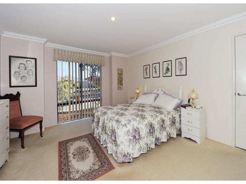 7 Black Swan View, Dudley Park WA 6210