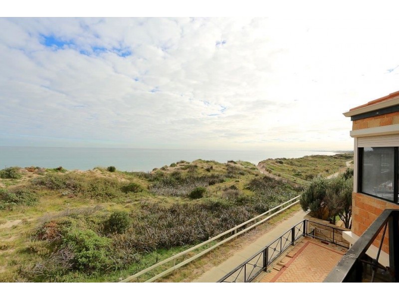 64 Hickman Road, Silver Sands WA 6210