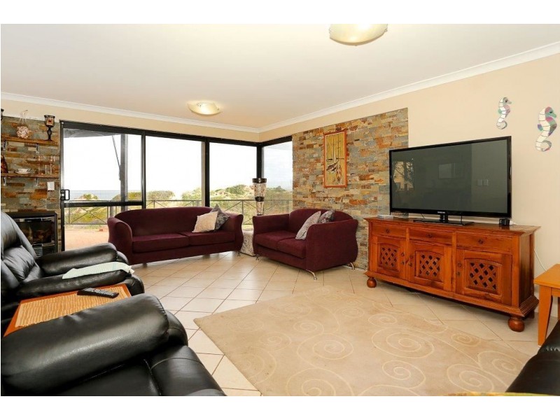 64 Hickman Road, Silver Sands WA 6210