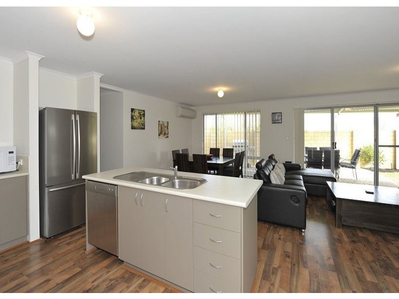 13 Boxgum Link, Wannanup WA 6210