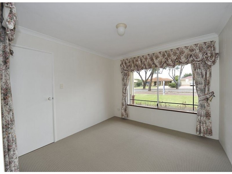 33 Secret Harbour Blvd, Secret Harbour WA 6173