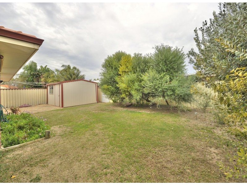 33 Secret Harbour Blvd, Secret Harbour WA 6173